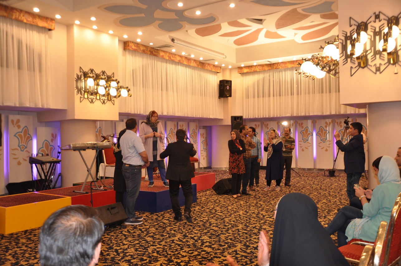 برگزاری جشن عیدانه باحضور توریست در هتل پارس کرمان